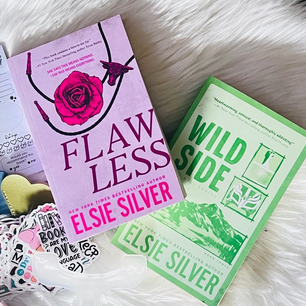 Book Lover's Box - Picture 4 of 5